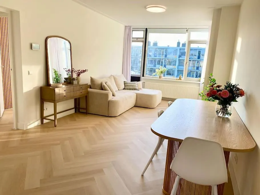 Luxe Apartment Station Zuid Amsterdam